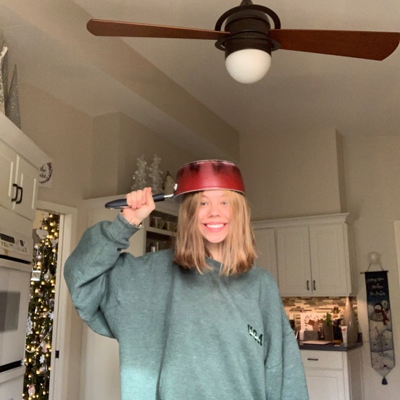 Meet your Posher, Jordan - Picture 2 of 2